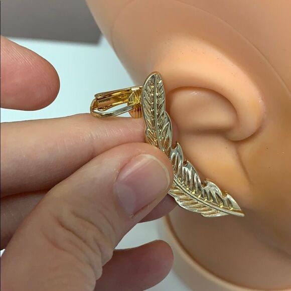 Jewelry - Feather Climber Earring Pierced Earring